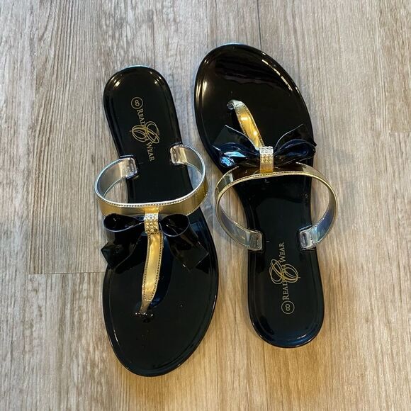 SANDALS WITH BOW AND CRYSTAL ACCENTS BY READY TO WEAR IN BLACK AND GOLD … - Picture 3 of 11